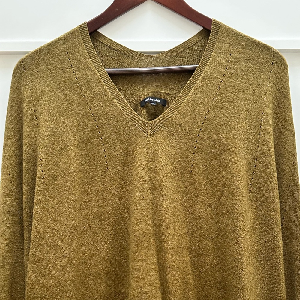 Pas de Calais oversized olive green sweater size 38
